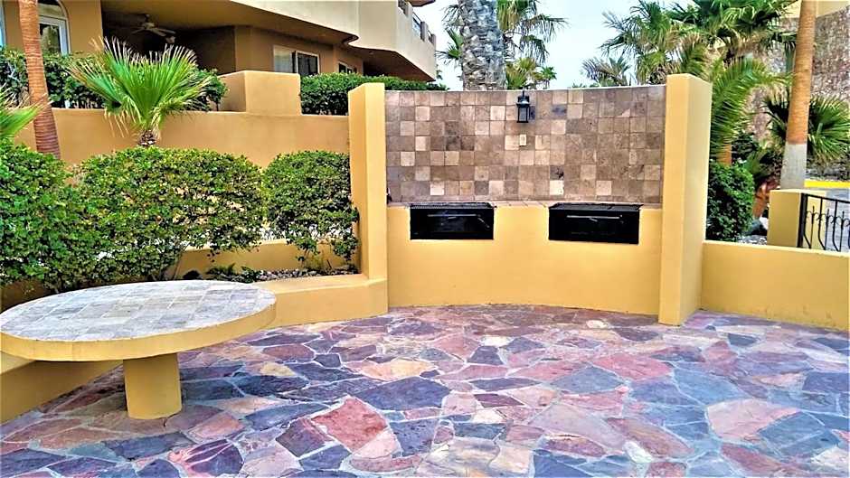 Bella Sirena 305-A - Elegant Oceanview Condo on Beachfront Resort