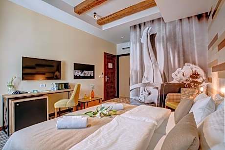 Double or Twin Room with Free Parking and Soft Drinks