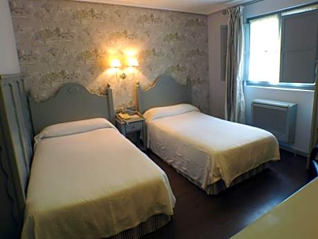 Large Single Room