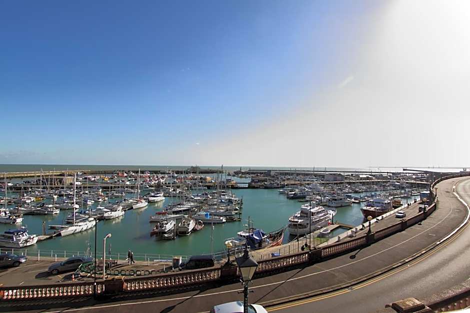 Royal Temple Yacht Club