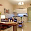 Comfort Hotel Suites