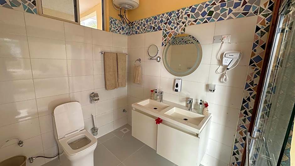 Double A Nungwi Beach Hotel