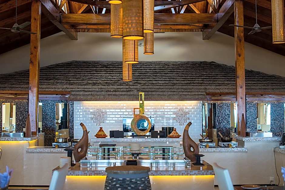 Coco de Mer and Black Parrot Suites