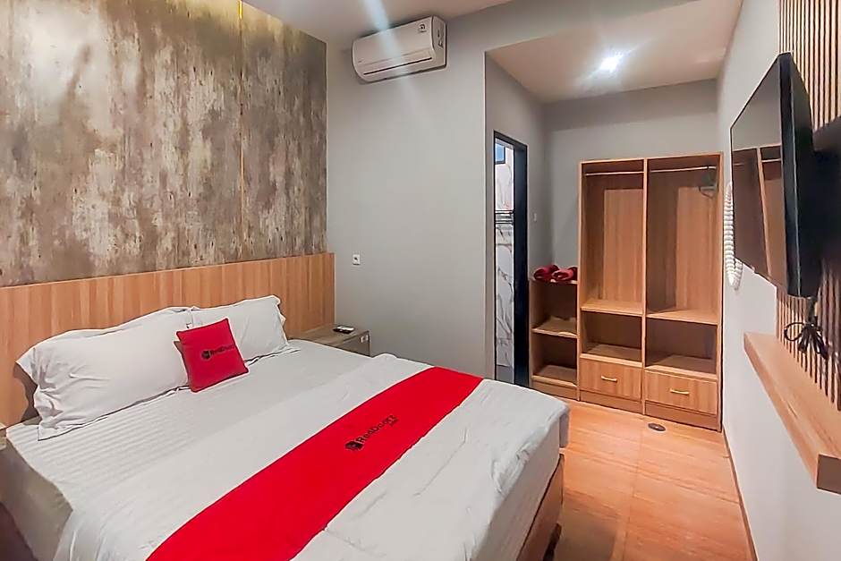 RedDoorz Syariah near Ponpes Hidayatullah Samarinda