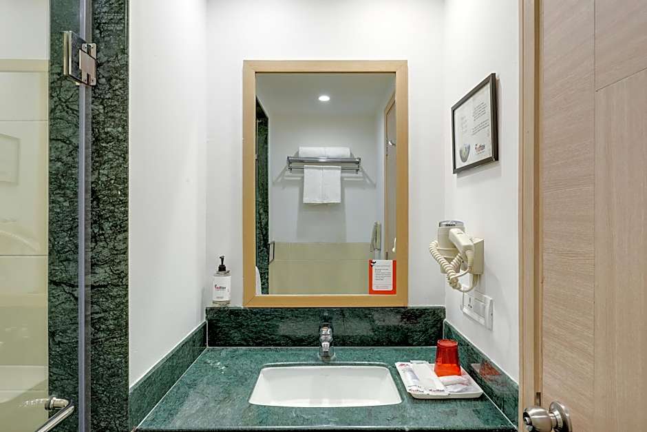 Red Fox by Lemon Tree Hotels, Sector 60, Gurugram