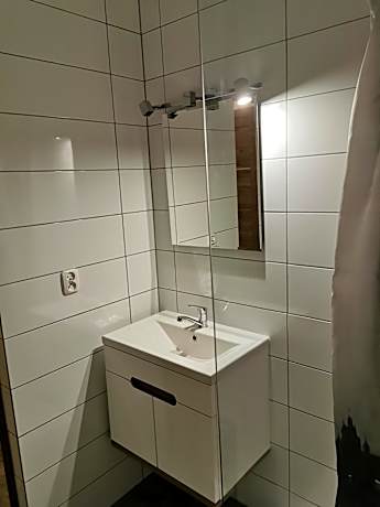 6-Bed Mixed Dormitory Room