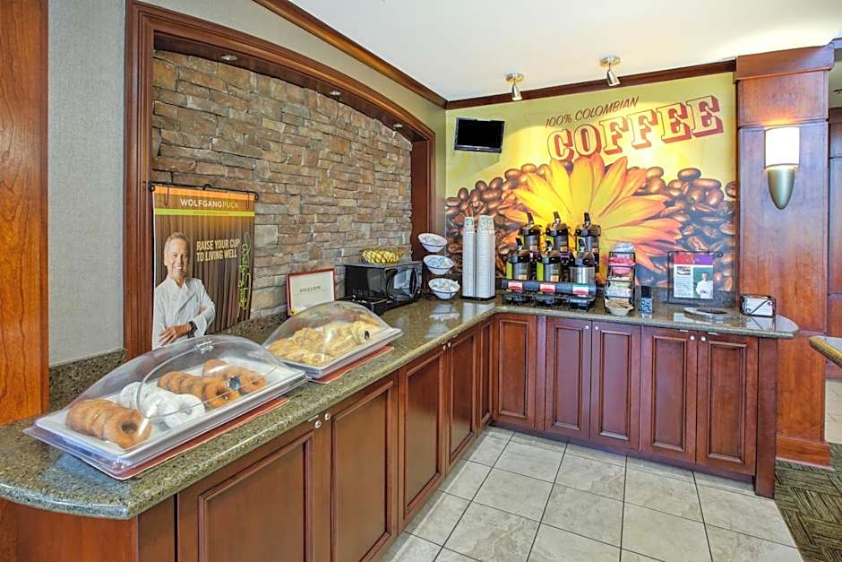 Staybridge Suites Louisville - East By IHG