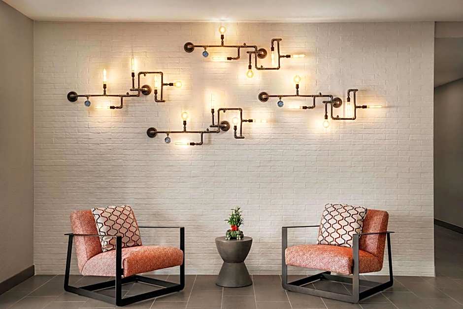 La Quinta Inn & Suites by Wyndham San Bernardino