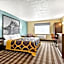 Super 8 by Wyndham Osseo WI