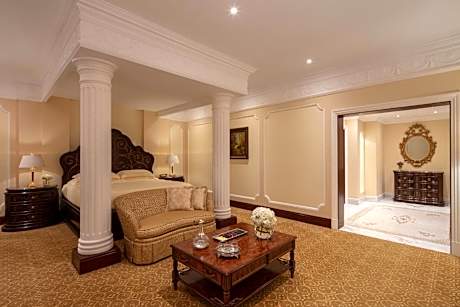 Al Dana Suite Duplex