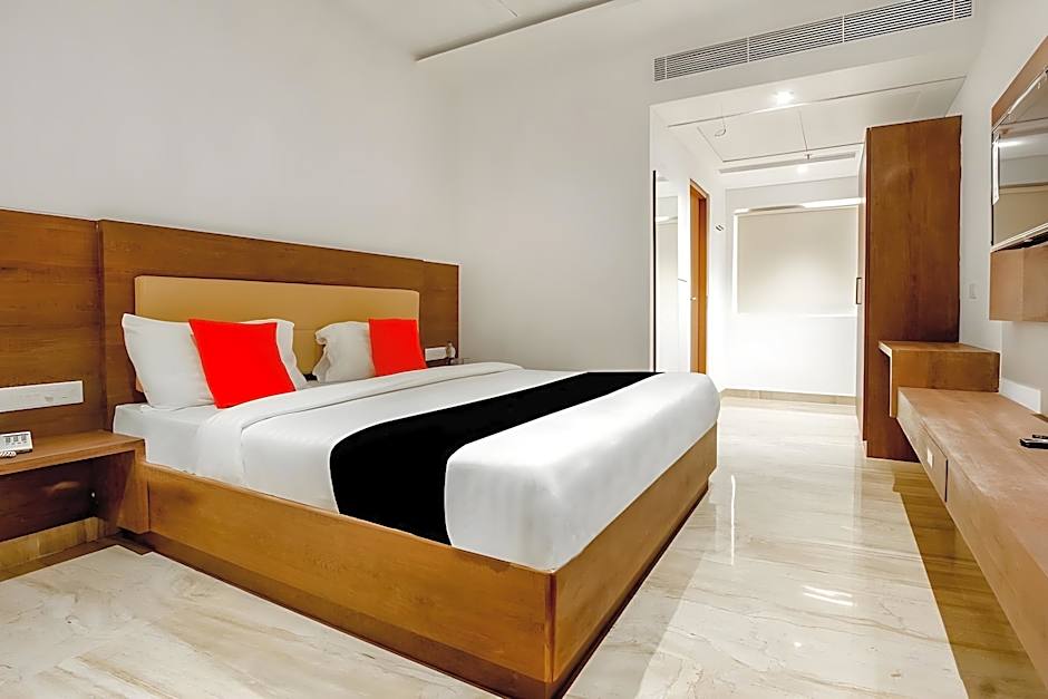 Photo 1 of 5 of Suite