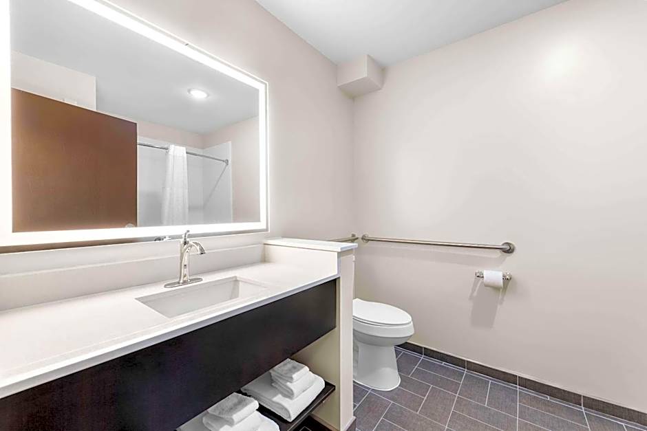 Sleep Inn & Suites