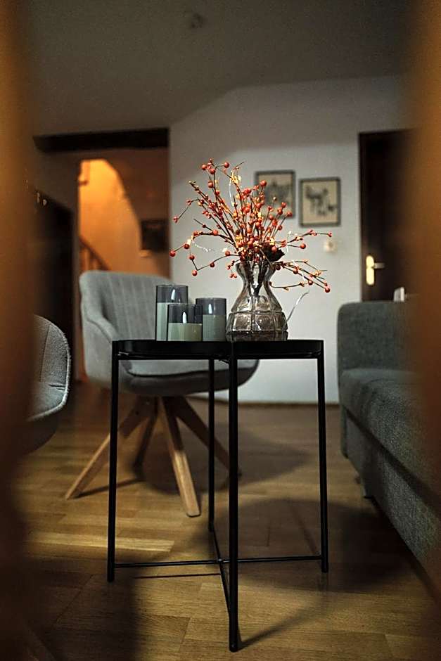 Gasthof zum goldenen Schiff - Lehmzimmer Sand