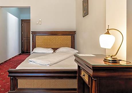 Standard Double Room - No Elevator