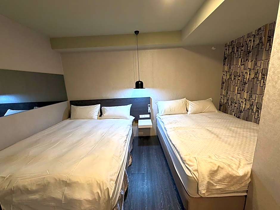 Photo 1 of 5 of Suite