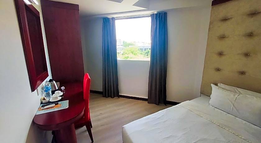 Celyn City Hotel