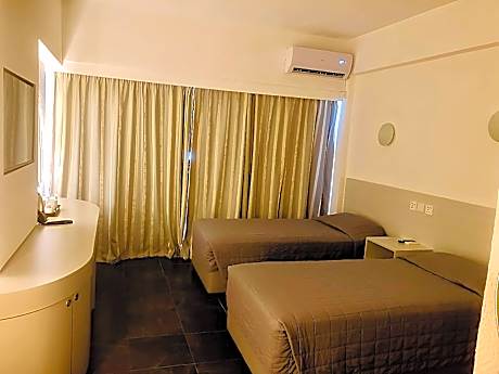 Superior Twin Room with Inland View with Balcony