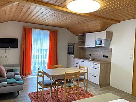 Apartment with Lake View