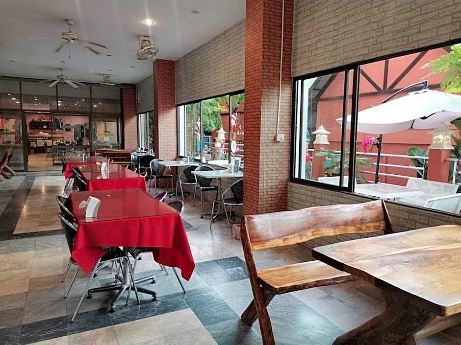 JOMTIEN longstay hotel