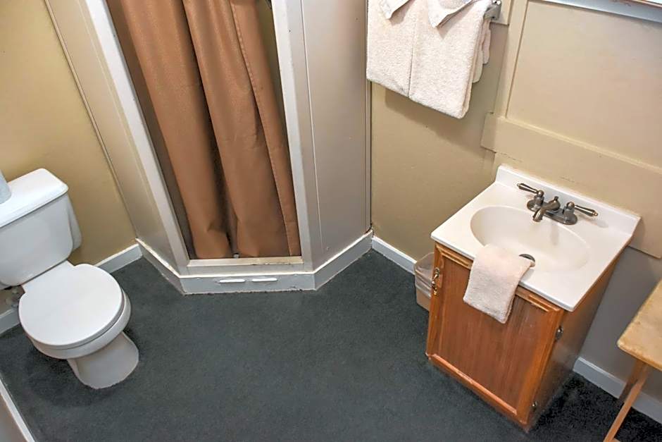 Panamint Springs Motel & Tents