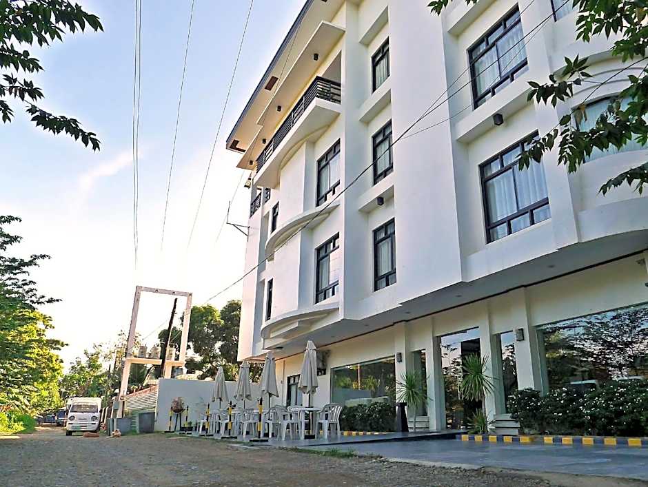 Ipil Suites Puerto Princesa