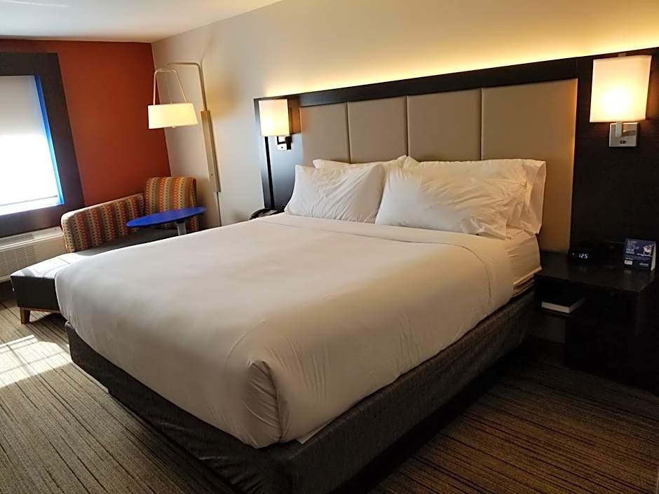 Holiday Inn Express Birch Run-Frankenmuth Area By IHG