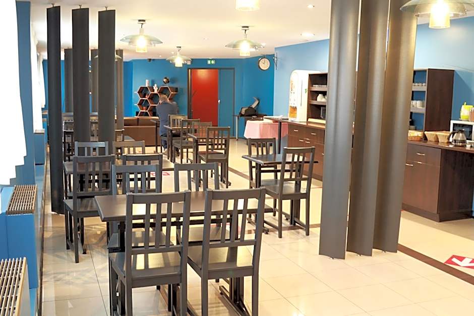 Orly Superior Hotel