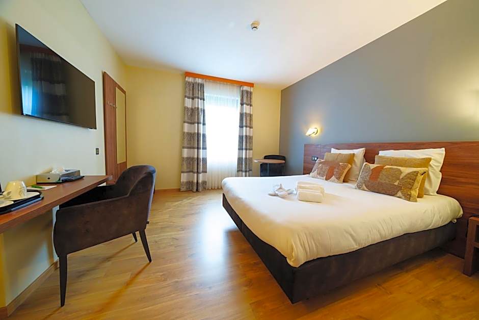 Hotel Les Jardins De La Molignée