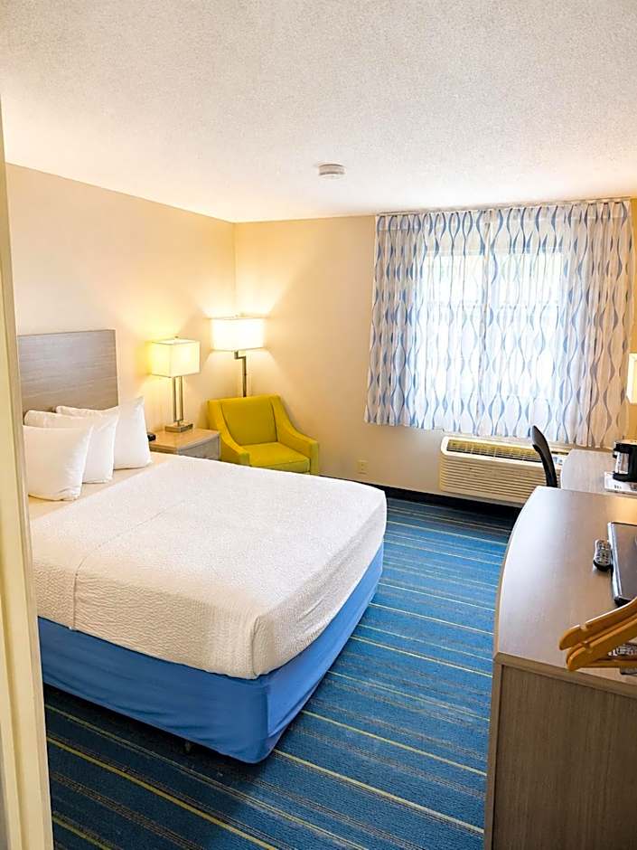 Days Inn by Wyndham Hinckley