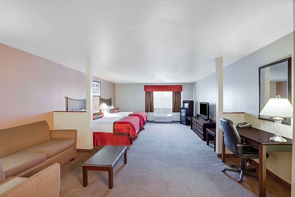 Photo 1 of 1 of Business 1 King Bed and 2 Queen Beds