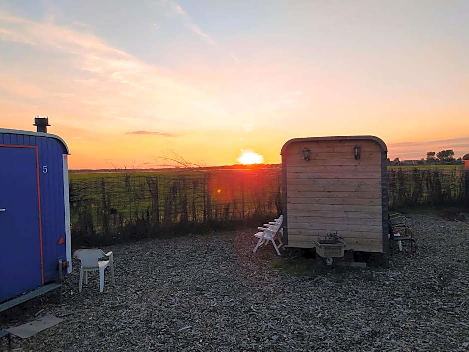 B&B boerderij rust, in pipowagens!