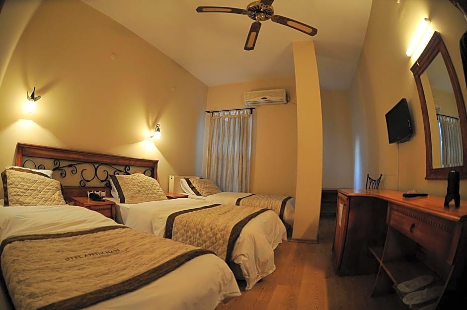 Antikhan Hotel