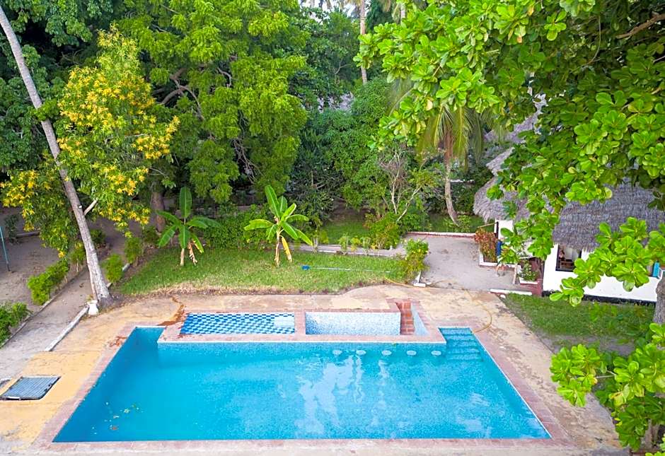 Menai Bay Beach Bungalows