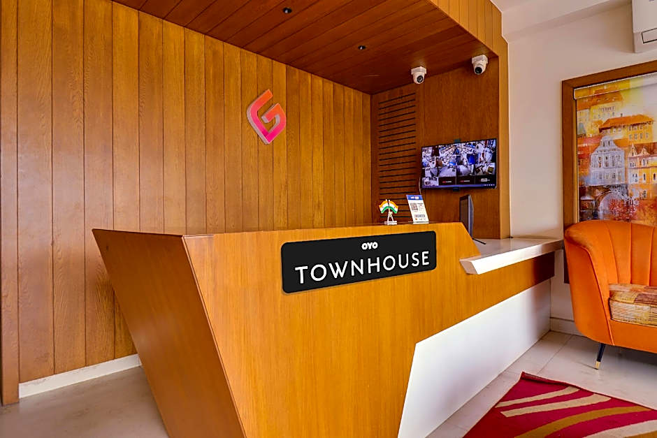 Super Oyo Townhouse 1144 Hotel RCC 7 Lamps – Visakhapatnam, WI