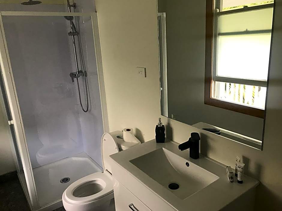 Te Puia Hot Springs Hotel