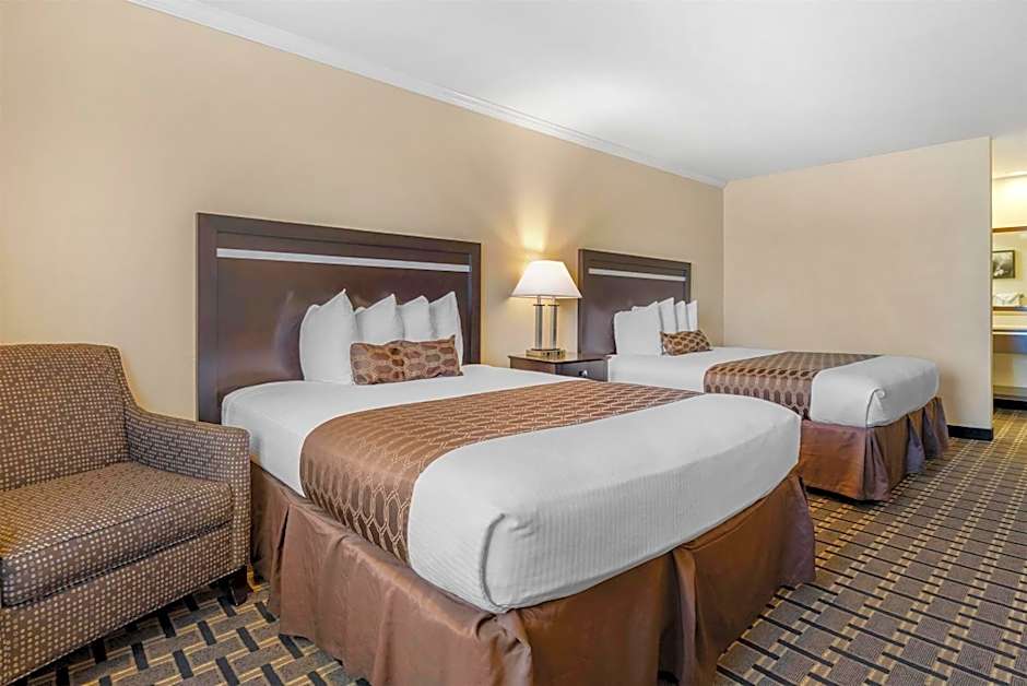 Best Western Plus Inn Of Hayward