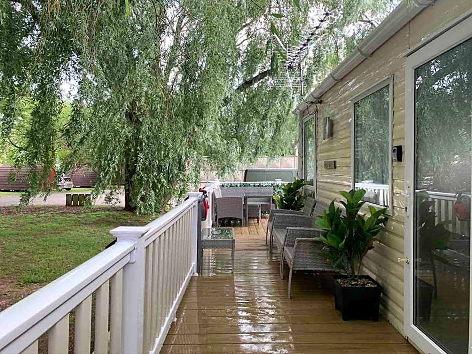 Luxury Holiday Home Happiness at Tattershall lake#