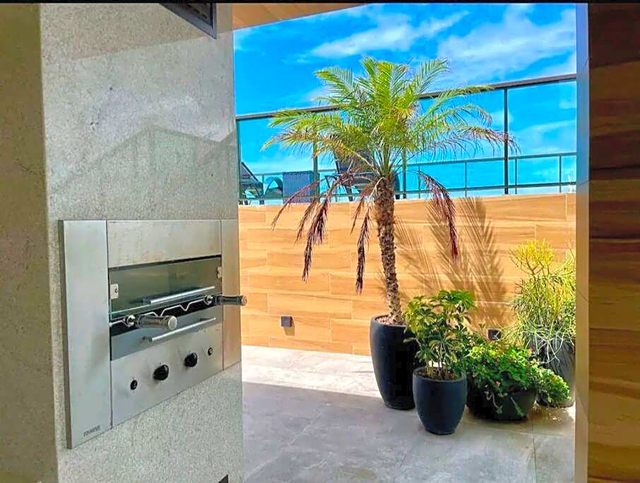 Flat com Rooftop à 100metros das Piscinas Naturais