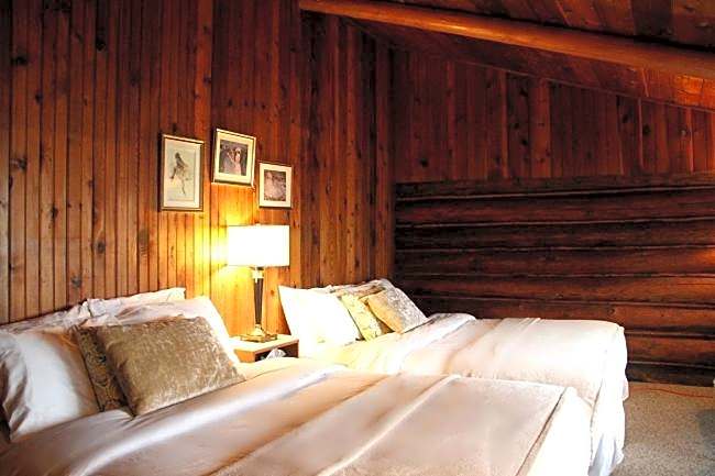 The Surf Lodge and Pub