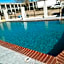 Howard Johnson by Wyndham Historic Lake Charles