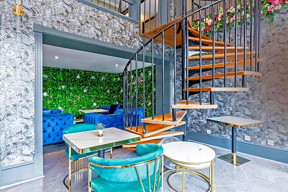 Winchester Wessex Hotel by Sunday