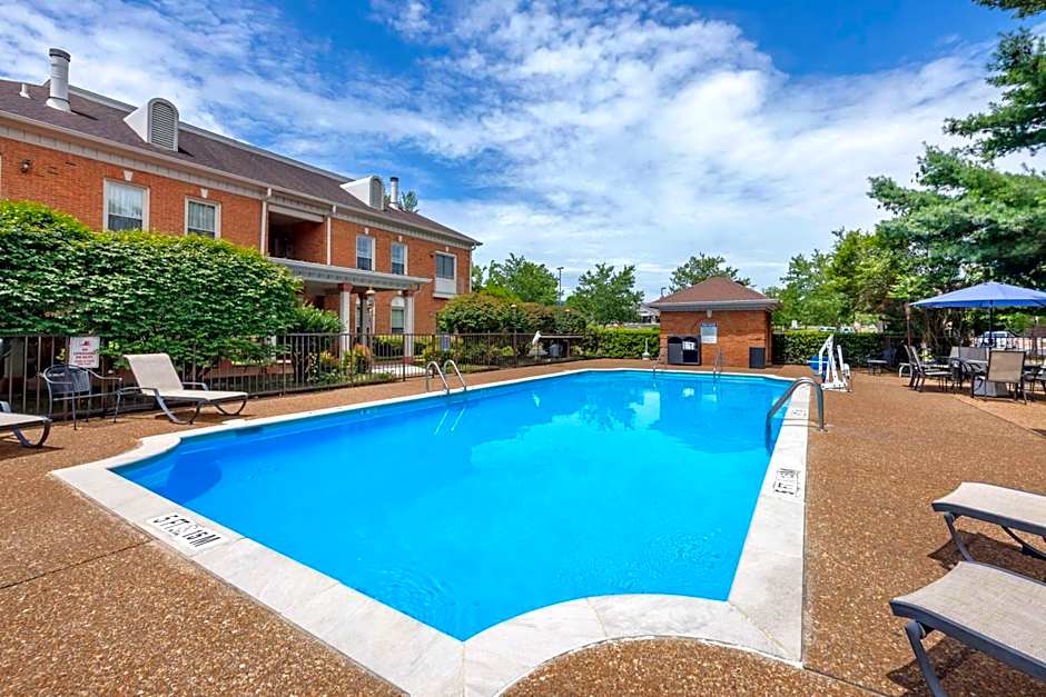 Best Western Spring Hill Inn & Suites