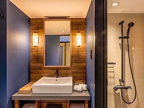 Superior Double Bed - Non Smoking