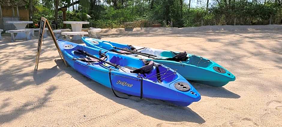 Angkana Bungalows adults only