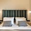 Amphitrite Hotel