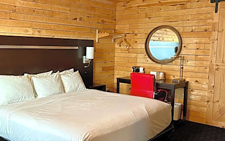 Rustic 1 King Bed Accessible Non-Smoking