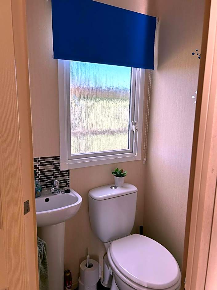 24 The Beeches Caravan Park