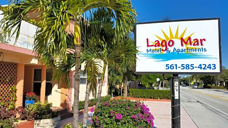 Lago Mar Motel and Apartments