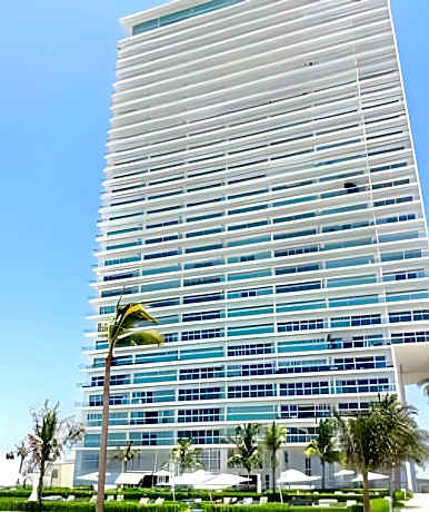 Peninsula Mazatlan 27A