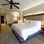 Holiday Inn Express Hotel & Suites Clinton By IHG